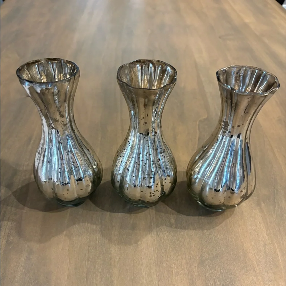 (3) Pretty Silver Mercury Glass Vases Set - Picture 10 of 13